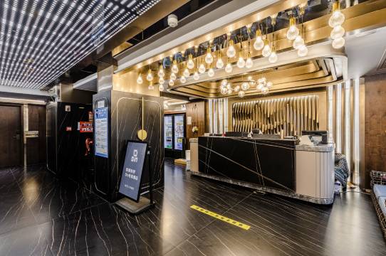 武汉Oin电竞酒店(光谷广场杨家湾店)