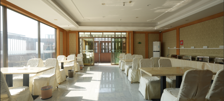 亚悦酒店(东莞寮步汽车城篮球中心店)图片