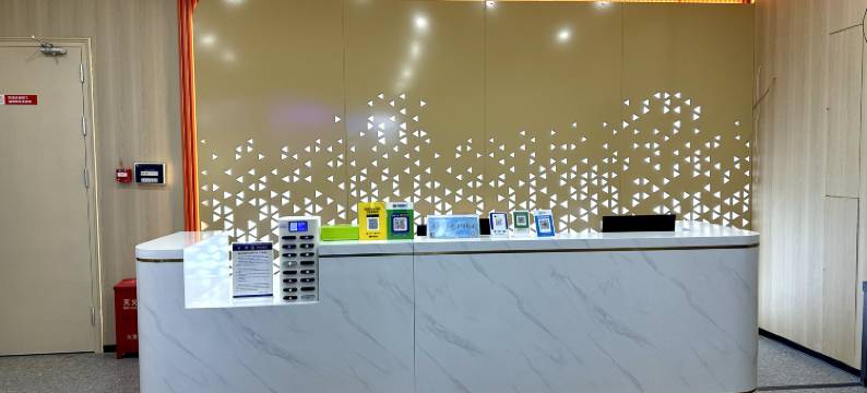 柏曼酒店(新晃商业步行街店)图片