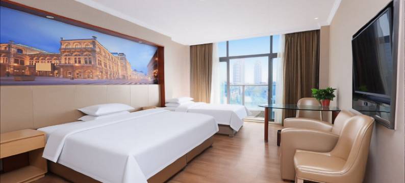 聚迦缘酒店(上海之鱼金海湖地铁站店)图片