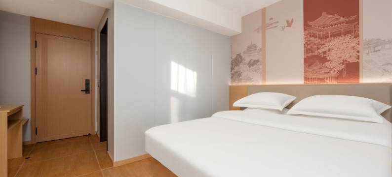 华悦精选酒店(通辽万力城店)图片