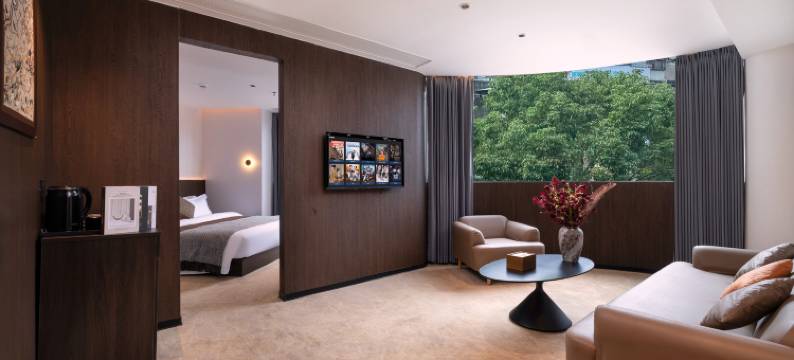 熹临设计师酒店(汕尾二马路店)图片