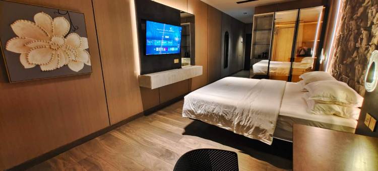 皇冠酒店(The Taj Premium Hotel)图片