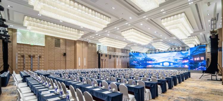 宁波柏林环球酒店(江北万达奥体中心店)图片