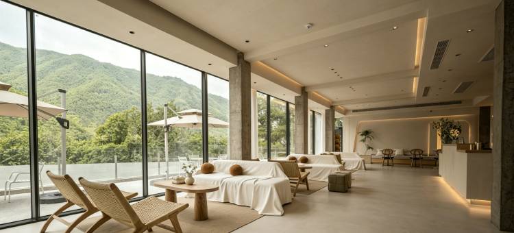 包包里 BaoBaoLi·山野溪谷泳池度假美宿(浙北之巅峡谷漂流店)图片