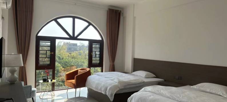 万尾金滩浪花朵朵民宿图片