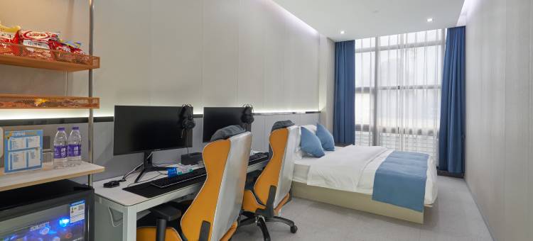 网鱼电竞酒店(杭州滨江银泰店)图片