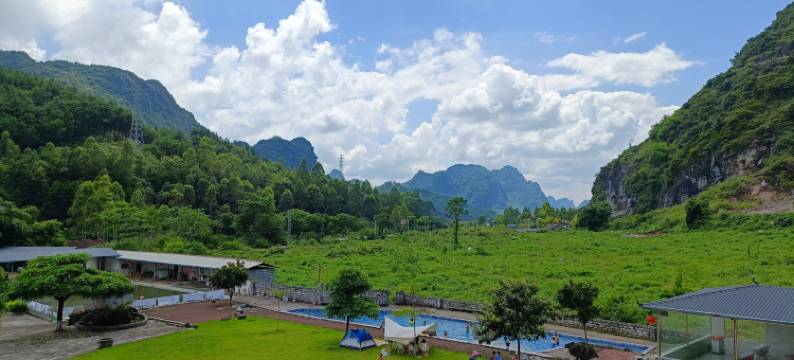龙泉山庄图片