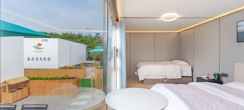 易居房车民宿(第三海水浴场店)图片