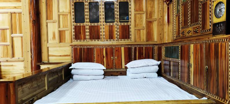 姜巴酥油灯藏家民宿图片