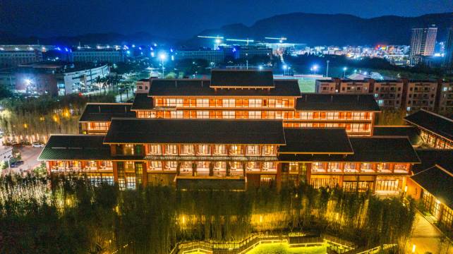 珠科学术交流中心酒店(金湾机场店)图片