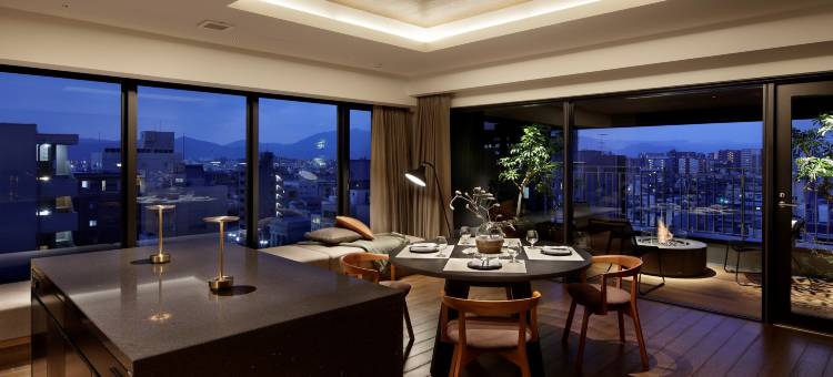 藏身处(HIDEOUT)图片