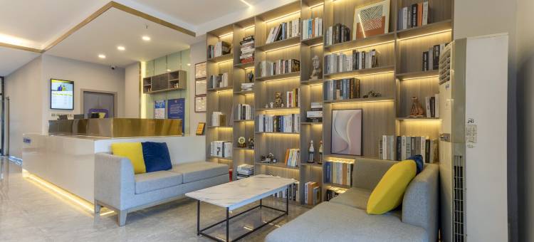 7天优品Premium酒店(江门五邑大学启明里店)图片