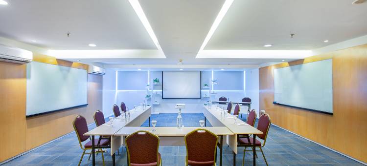 雅加达克拉帕加丁城市1O1酒店(1O1 URBAN Jakarta Kelapa Gading)图片