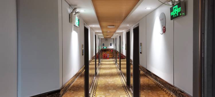 华都精选酒店(长沙五一广场火车站地铁站店)图片