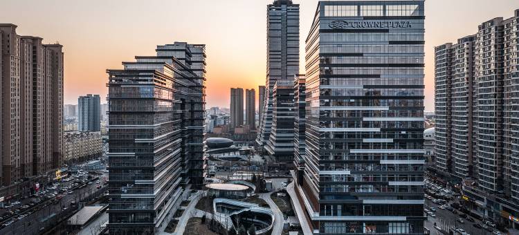 青岛金水皇冠假日酒店图片