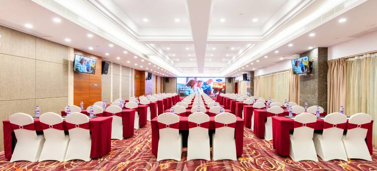 珠海拱北口岸希尔顿欢朋酒店图片