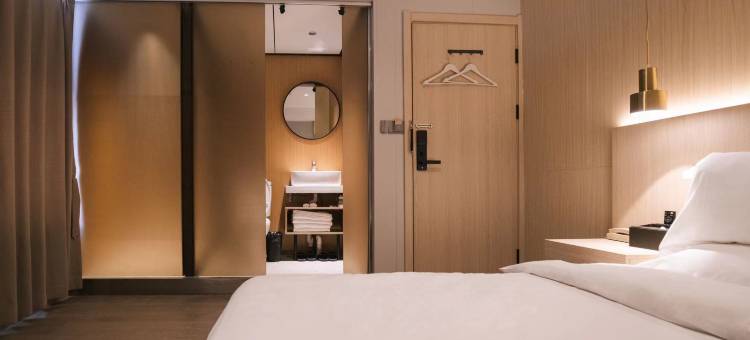 布丁酒店(南京仙林大学城仙林中心地铁站店)图片