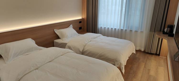 通辽华钰商务宾馆(火车站店)图片