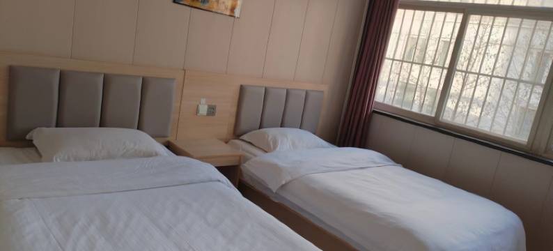 泗水都市商务宾馆图片