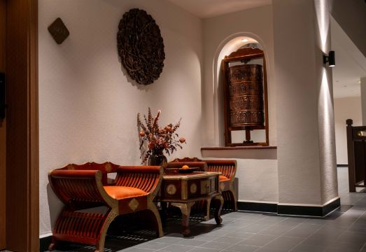 Manna Hotel Shangri-La Hotel Overview