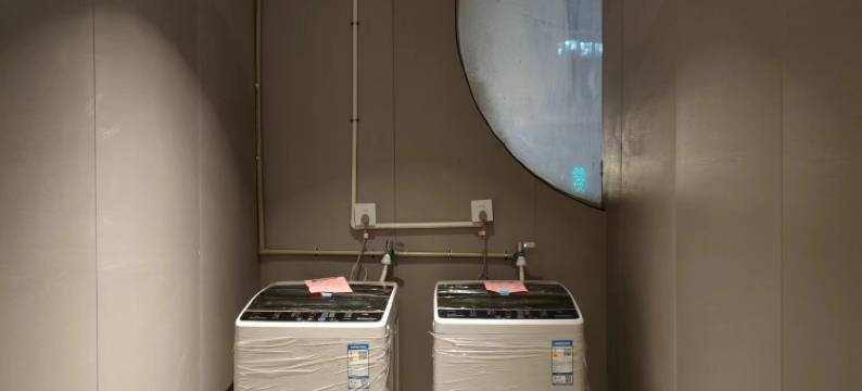 临境轻奢影音民宿(宁波机场鄞州大道地铁站店)图片