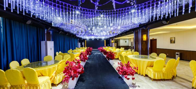 西湖假日酒店(洛阳新安县职教中心店)图片