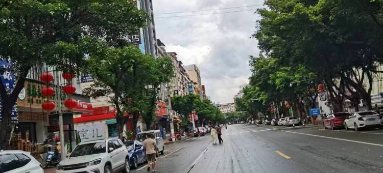 派酒店(贺州远东商城缤纷环球城店)图片