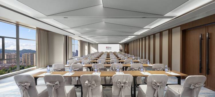 兴义万峰林希尔顿花园酒店图片