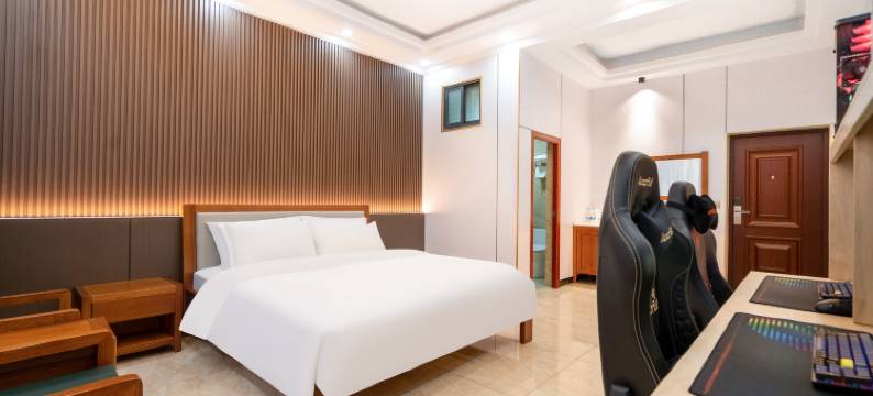 源居电竞酒店(麒麟区曲靖火车站店)图片