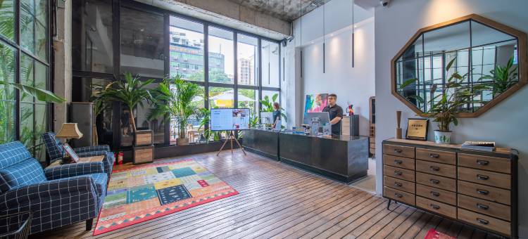 24H COLOR酒店(惠州金山湖公园店)图片