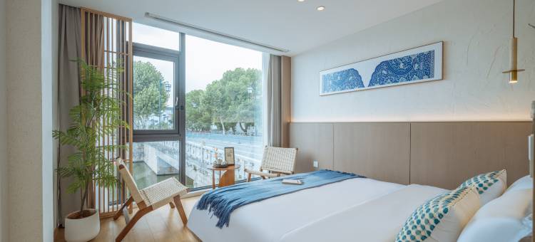 江南里·Dream house苏式美学空间·河景艺宿(十全街网师园店)图片
