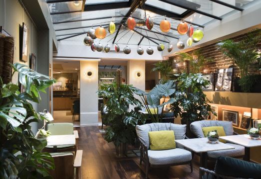 Hotel le SixHotel Overview