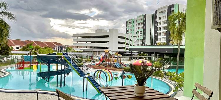 怡保曼哈顿水上乐园公寓 (免费2停车位)泳池景观(Manhattan Waterpark Condo Ipoh (Free 2 Carpark & Netflix Ready))图片