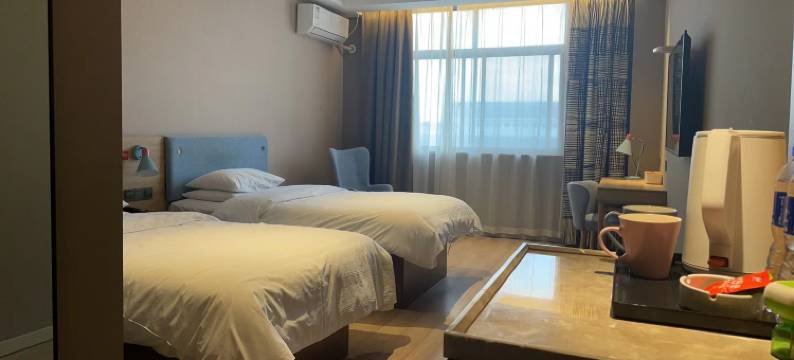 宝应金鹰大酒店(叶挺路店)图片