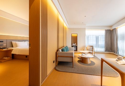 JI HOTEL Hotel Overview