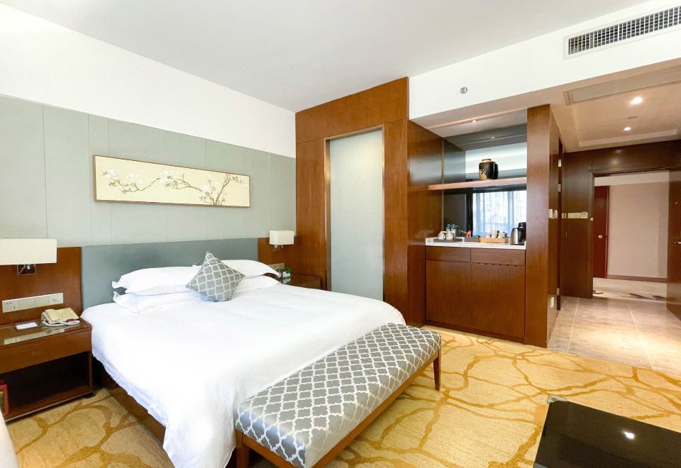 Fujian West Lake Hotel Hotel Overview