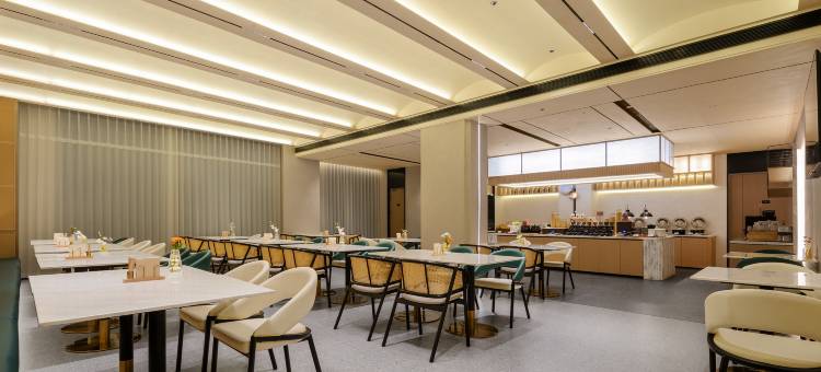 昆明长水国际机场云立方亚朵酒店图片