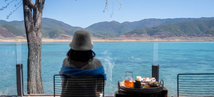 泸沽湖岚屿|亲水木屋湖景度假美宿(洛洼码头店)图片