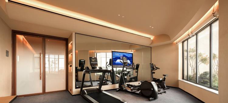 烟台渔人码头第二海水浴场亚朵酒店图片