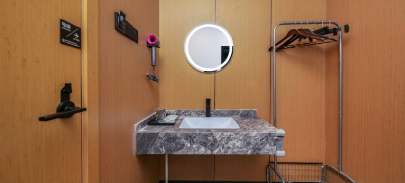 兰-设计师酒店图片