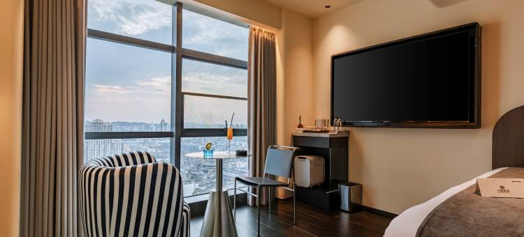 不相BUXIANG·潮牌艺术酒店 (景德镇人民广场陶阳里店)图片