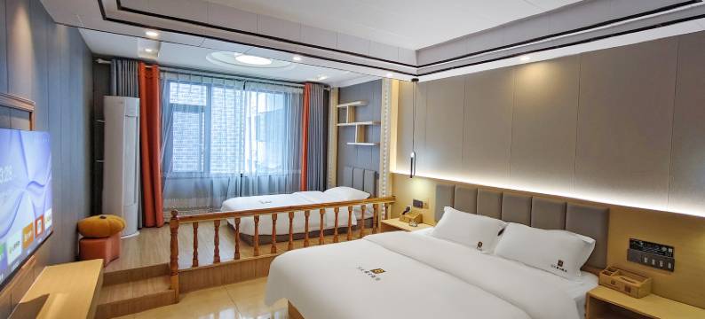 芙蓉镇8天假日酒店图片