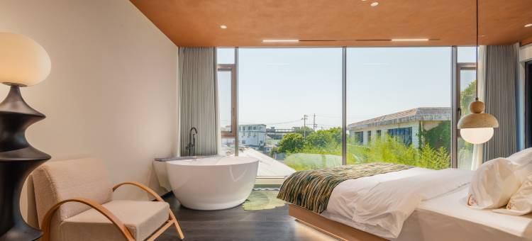 璞宿溪山·Moonbay Starry·星空泳池美居(月亮湾风景区店)图片