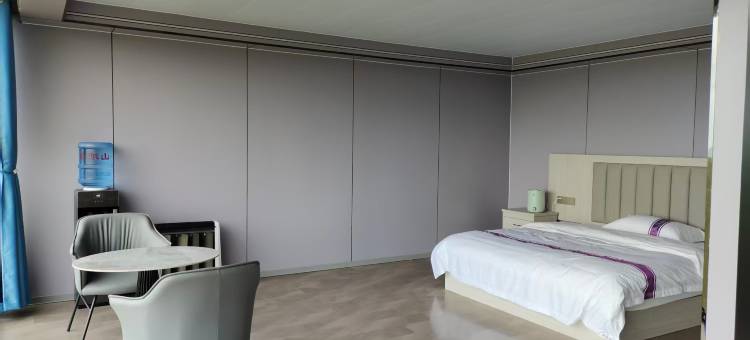 湖韵牧野·湖畔露营基地图片