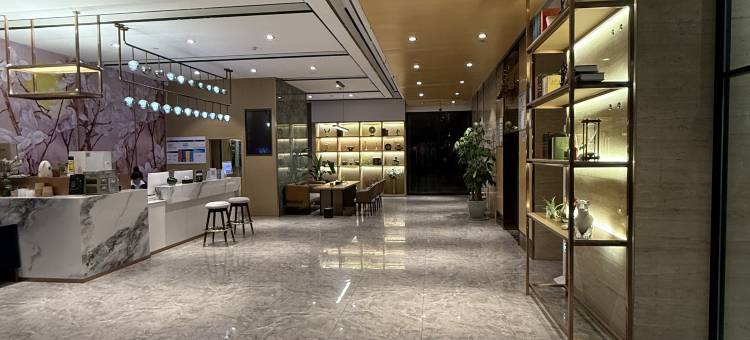 白玉兰酒店(连云港盐河巷步行街店)图片