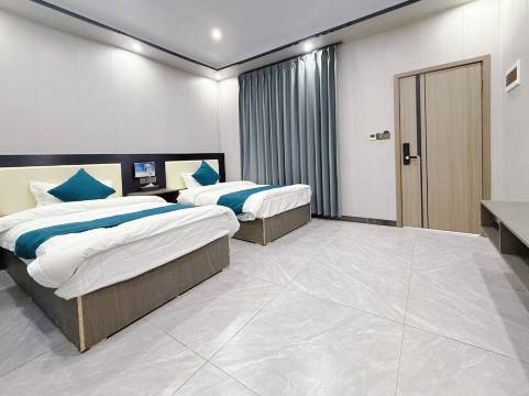 普兰观山小镇有氧民宿