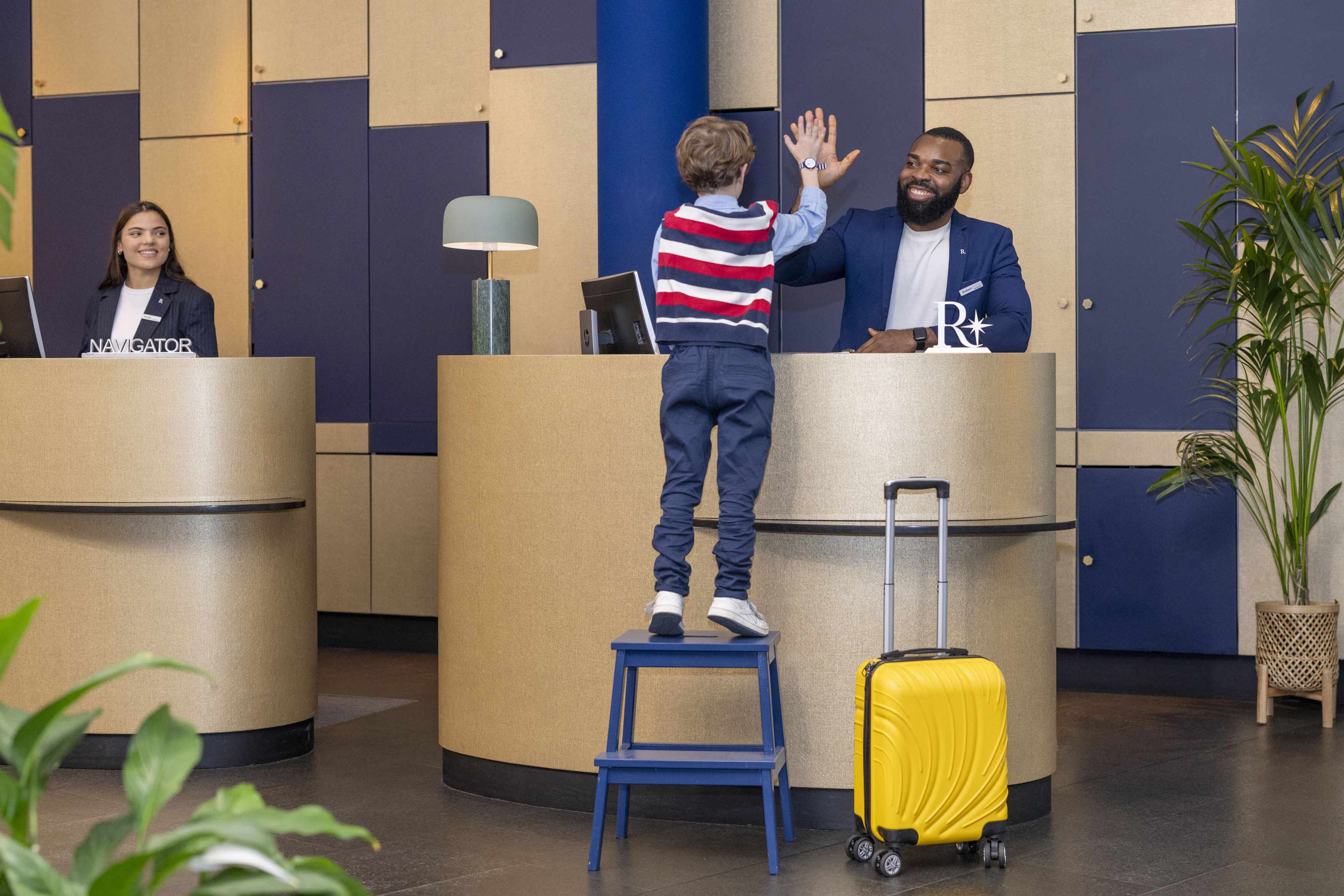 Renaissance Paris Arc de Triomphe Hotel Over view