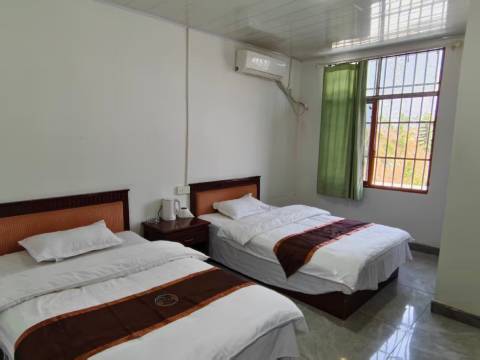 龙林香宾馆(南站店)