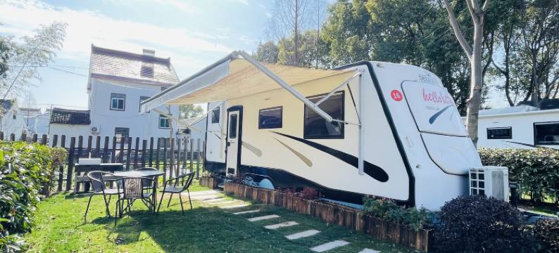 上海中航爱游客枫泾房车露营地图片